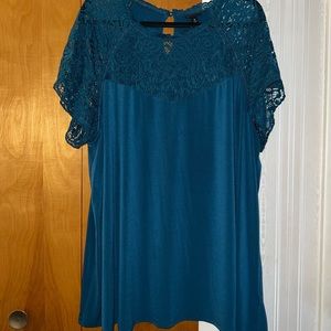 Torrid lace detail top size 4